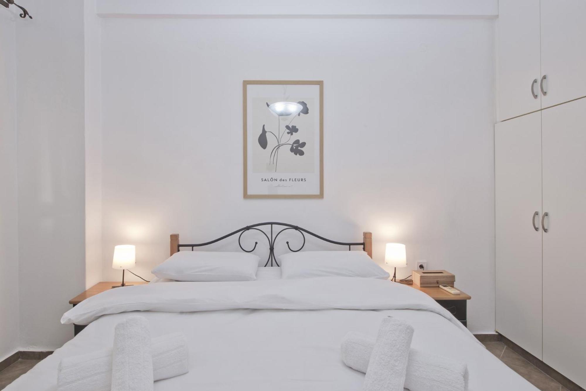 Apartment Irida *